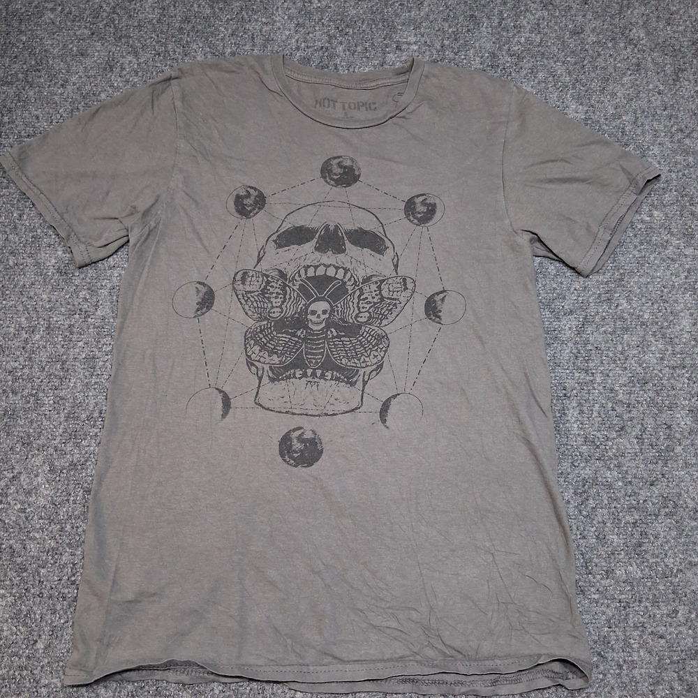 Hot‎ Topic Witchcraft Skull Butterfly Moth Moons Celestial T-Shirt adult Small